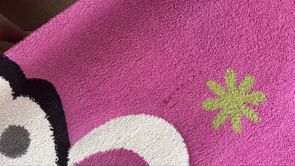 Детски килим с пеперуди