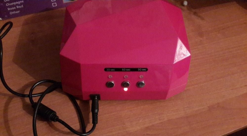 Продаю Led лампу для маникюра