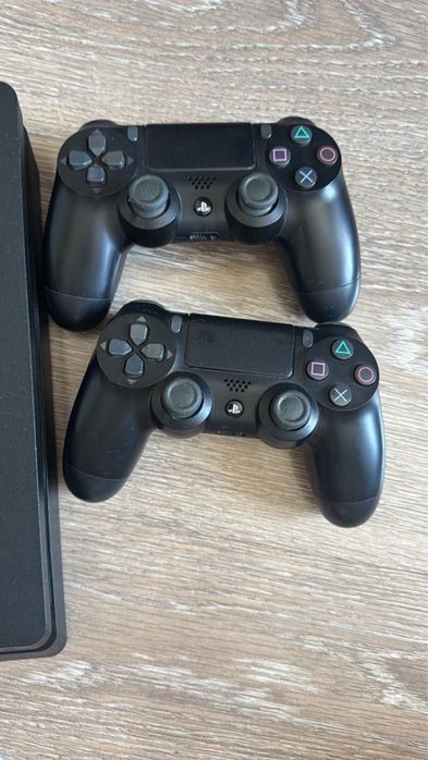 Sony plastation 4 1TB