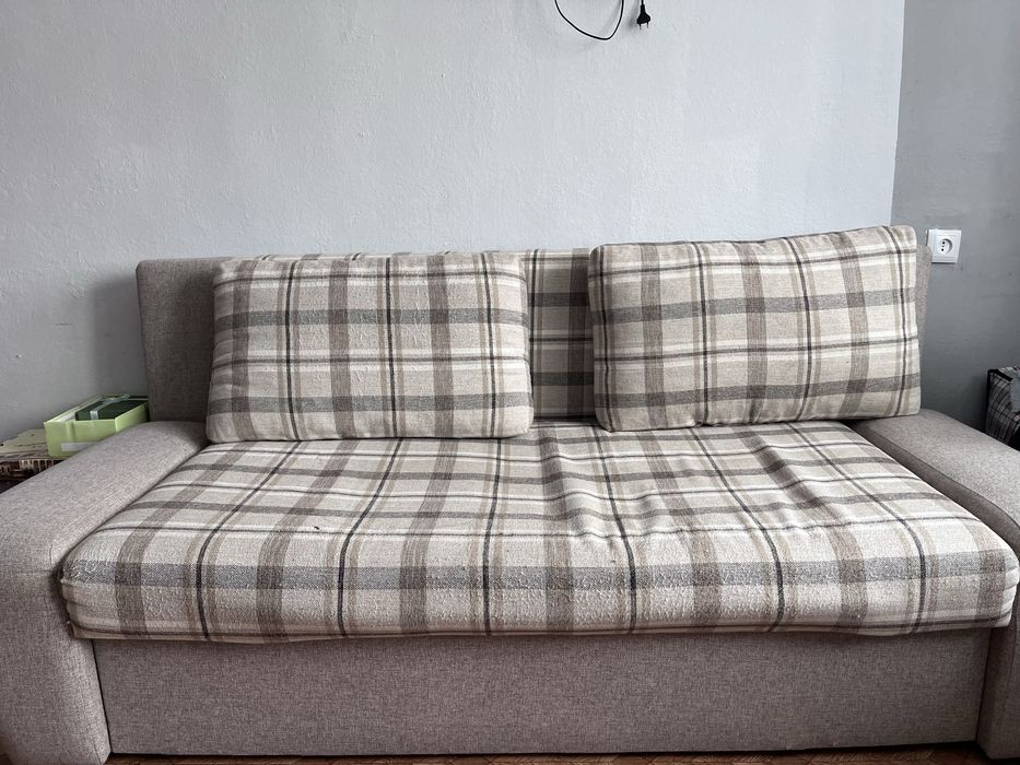 Продам диван район университета