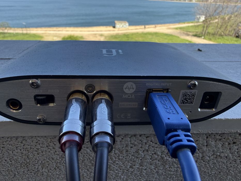 Pachet Audiofil: iFi Zen DAC V2 + iPowerX + Boxă HEOS 7 HS2