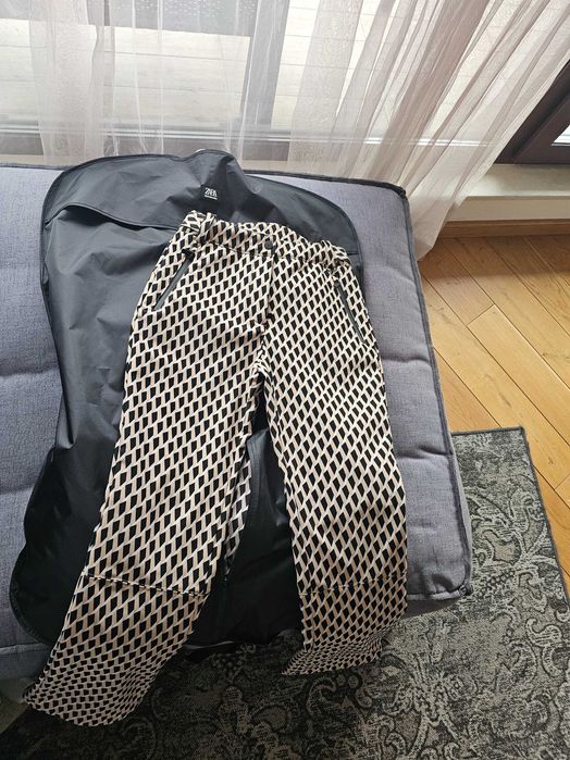 Ски екипировка Зара