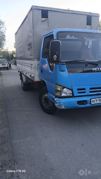 Isuzu furgon 2008