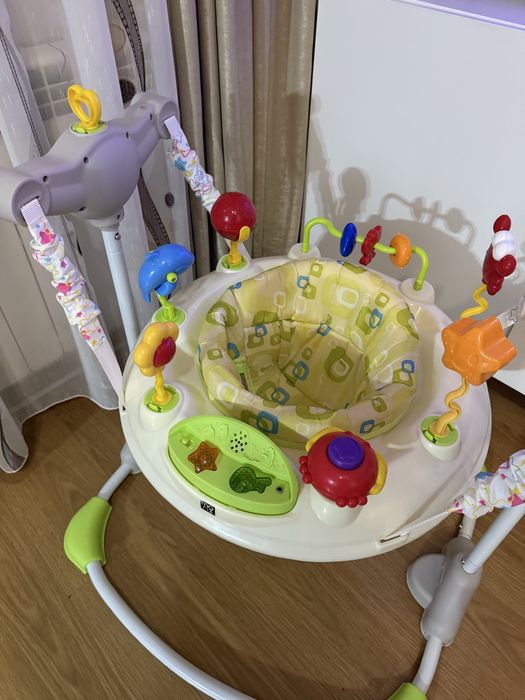 Бънджи за бебе с играчки