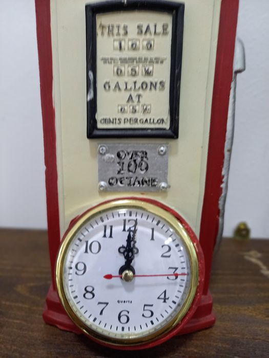 Часовници различни