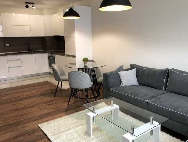 Дава се под наем Тристаен апартамент в Пловдив, Гагарин - 83 кв.м за 397.8 € - Снимка #1