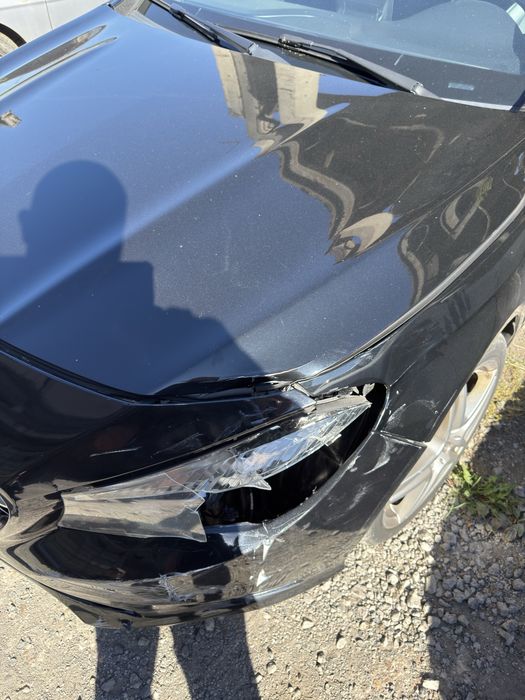 Mercedes CLA 200 usor accidentat
