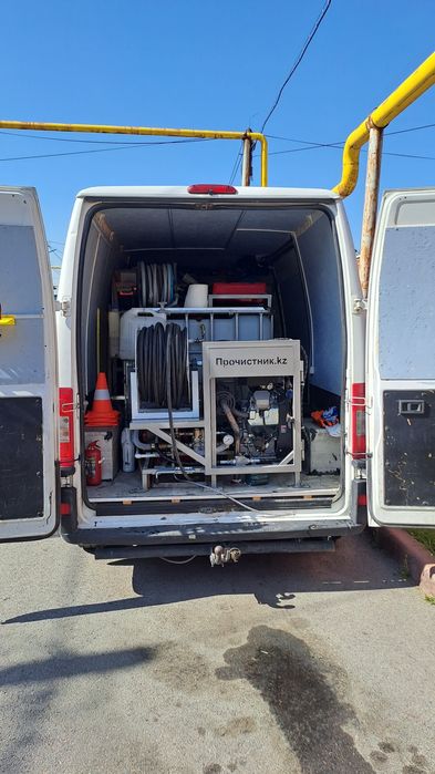 Прочистка канализации. Чистка труб. Промывка канализации. Сантехник ...