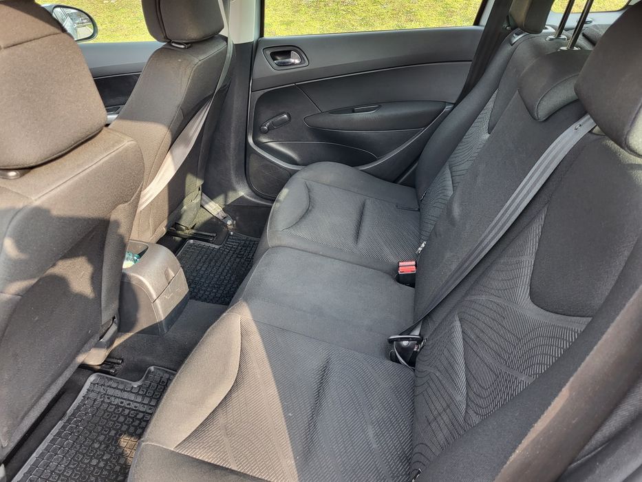 Vând Peugeot 308 1.6 hdi sw