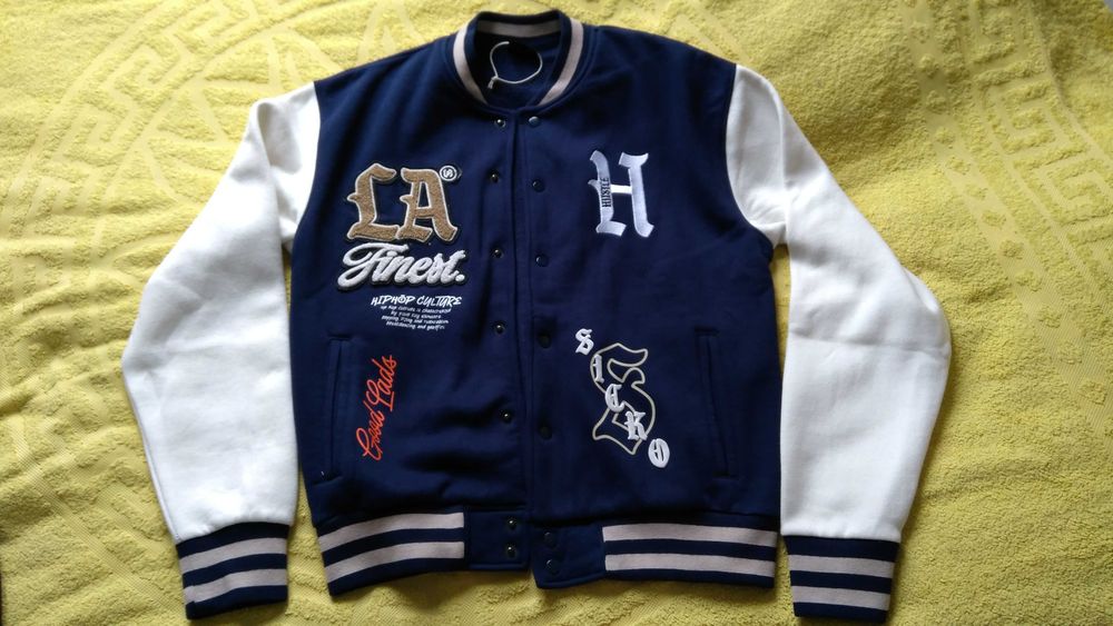 Куртка бомбер новая