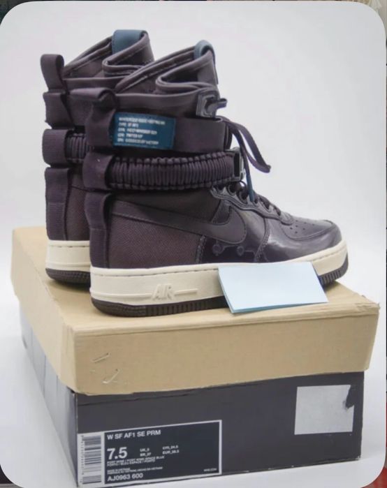 Nike Special Field Air Force 1 / SF-AF1 SE PRM - женски обувки