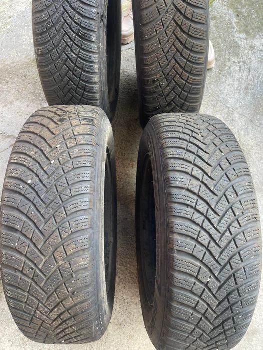 Roti R15 cu jante de otel si anvelope Hankook aproape noi