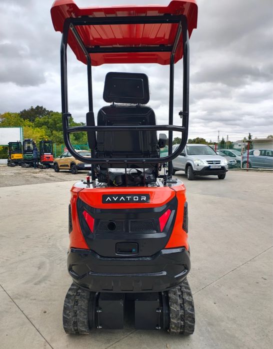 Багер Kubota Avator SW10