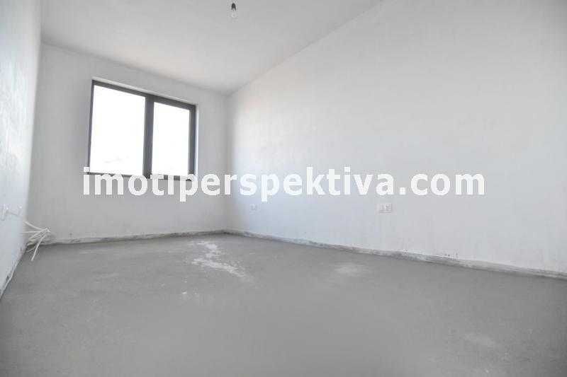 Продава се Тристаен апартамент в Пловдив, Кючук Париж - 101 кв.м за 1387 €/кв.м - Снимка #2