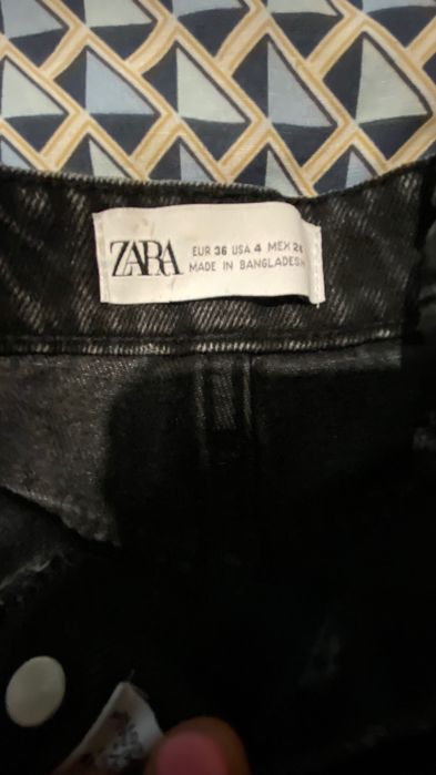 Къси панталони ZARA