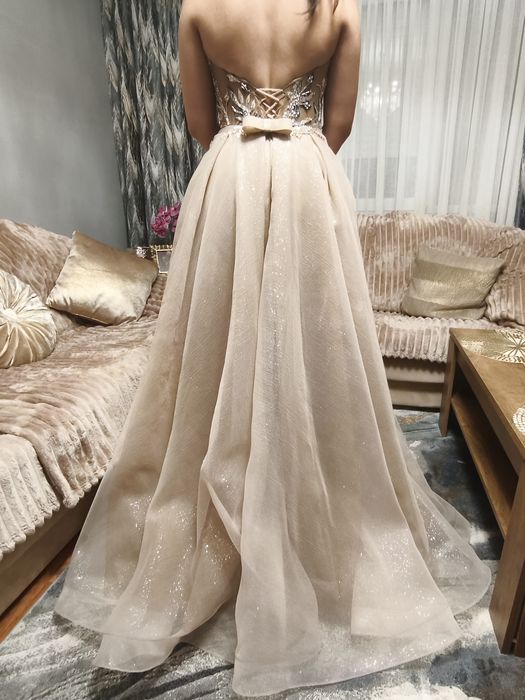 Ефирна Златна Рокля за абитуриентски бал, годеж, специален повод