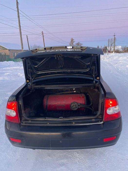 Продам Приора 2013 год