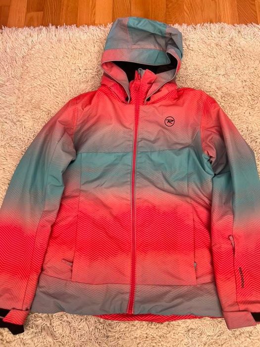 Продавам ОРИГИНАЛНА ски екипировка, носена броени пъти !!