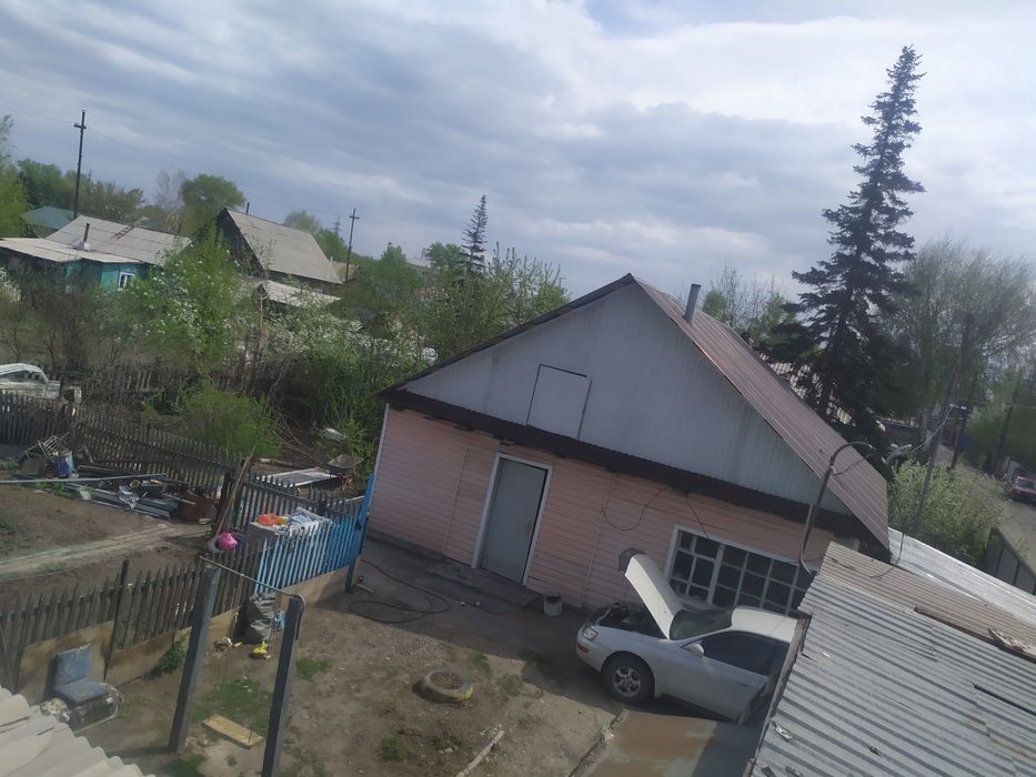 Дом на нефтебазе