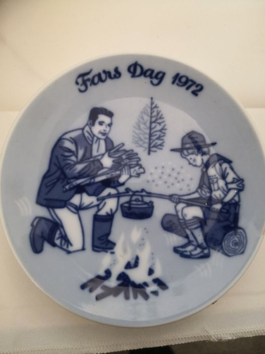 Декоративни чинии за стена