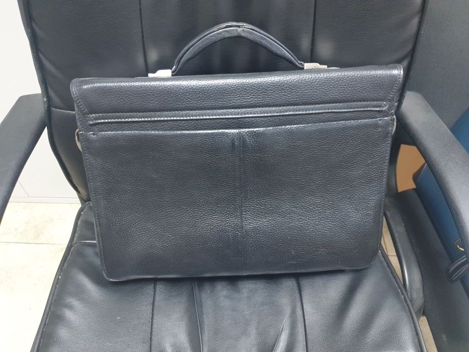 Кожена бизнес чанта