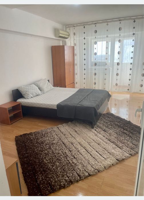 Inchiriez garsoniera decomnadata in spate la anaf