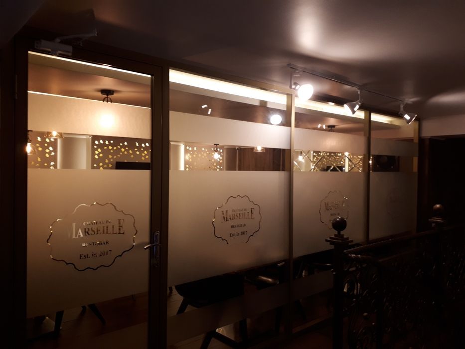 Тонировка окон, балконов и витражей.