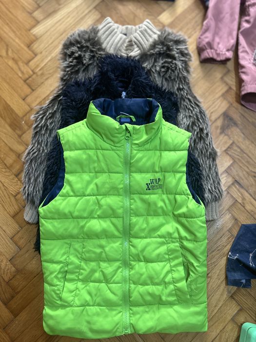 Geci veste si honarace fetita