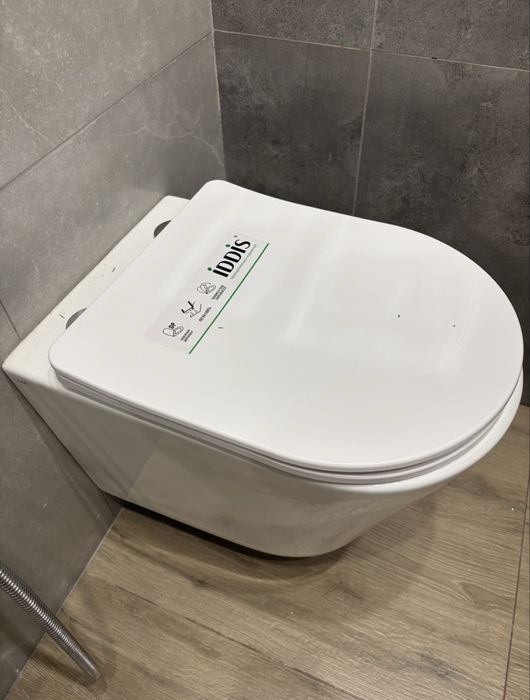 Унитаз Iddis инсталяция grohe