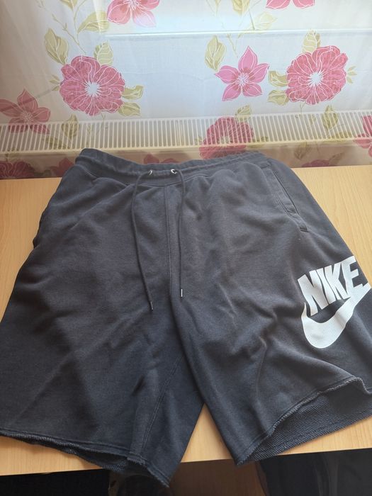 Къси панталони Nike
