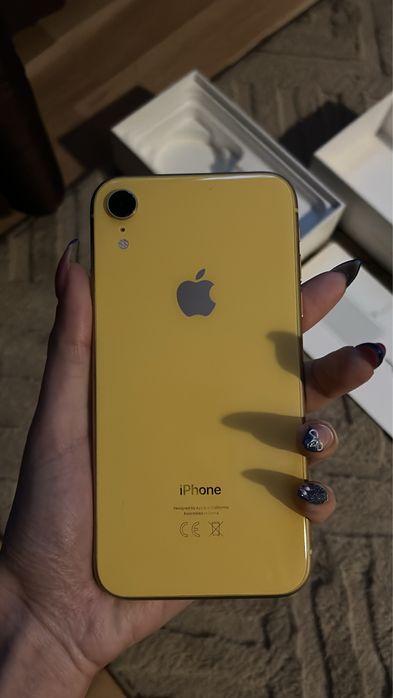 iPhone XR, 64 GB - като нов