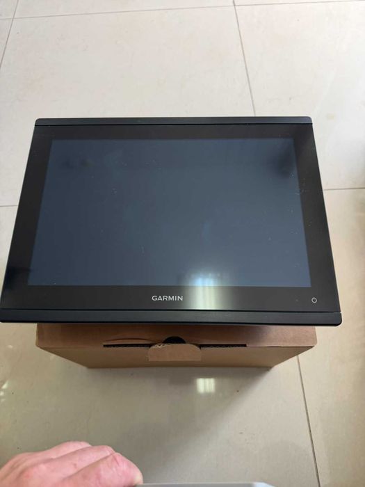 Продавам картограф Garmin 1223XSV