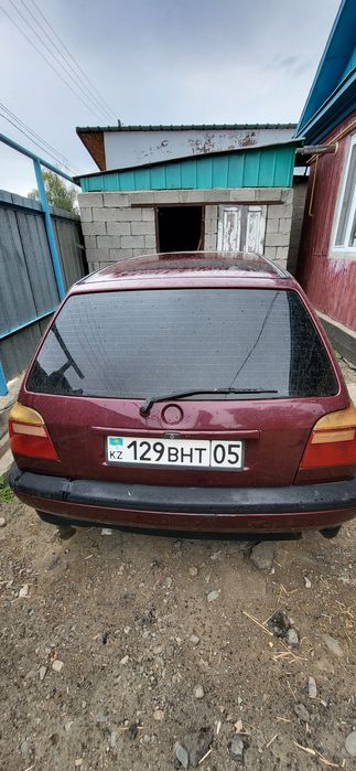 Продам  машину в хорошем состоянии.