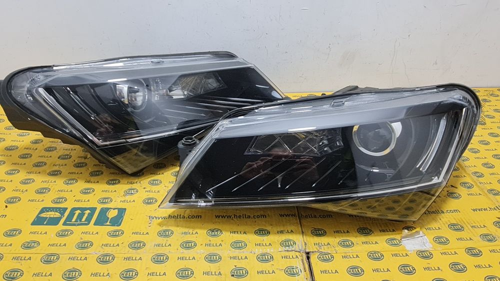 Far faruri Skoda Superb 3 3V B8 xenon adaptiv led 3V1941018A