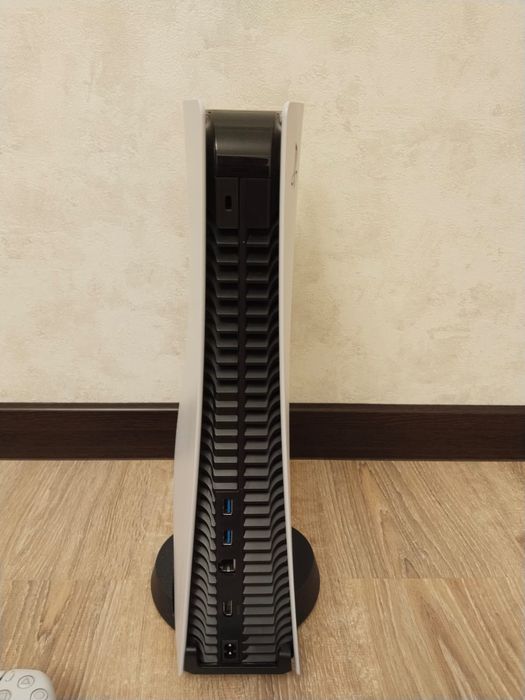 Продаётся PS 5 в отличном состояний