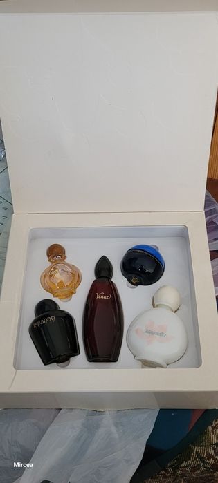 Parfum  miniaturi