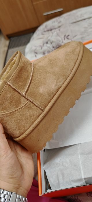 Ugg-uri noi mărimea 41