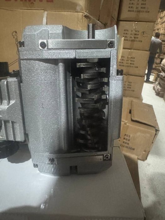 Машина для снятия старой краски и шпаклевки. Рубанок для подготовки