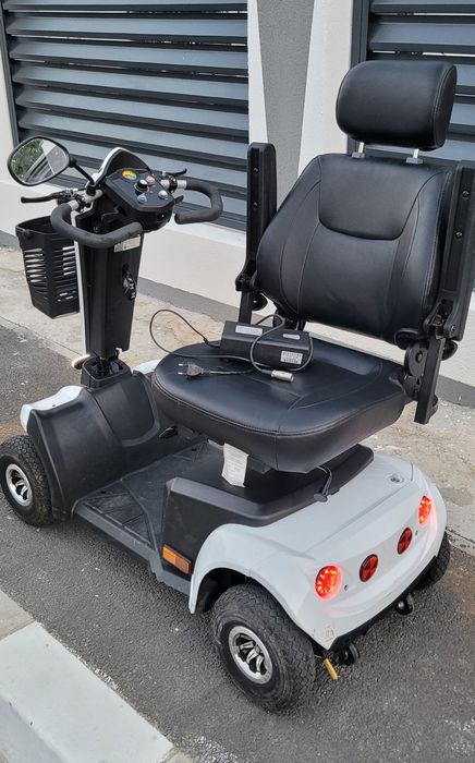 Carucior electric scuter electric scaun electric pentru persoane cu dizabilitate! Este ca nou an 2021!
