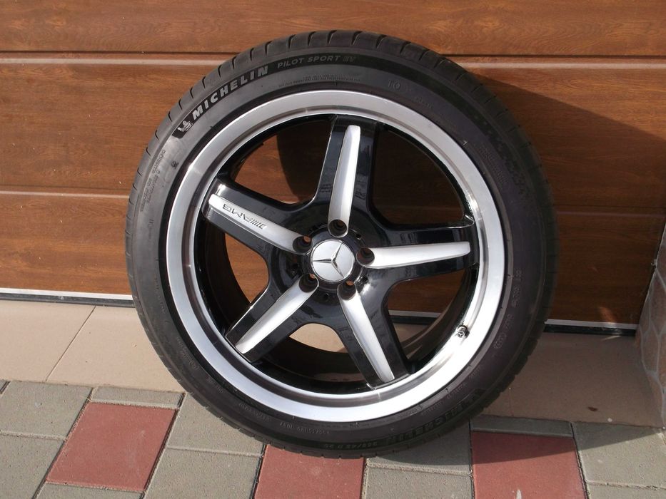 4xJante Mercedes AMG 20" cu Anvelope Vara Michelin 265/45R20.