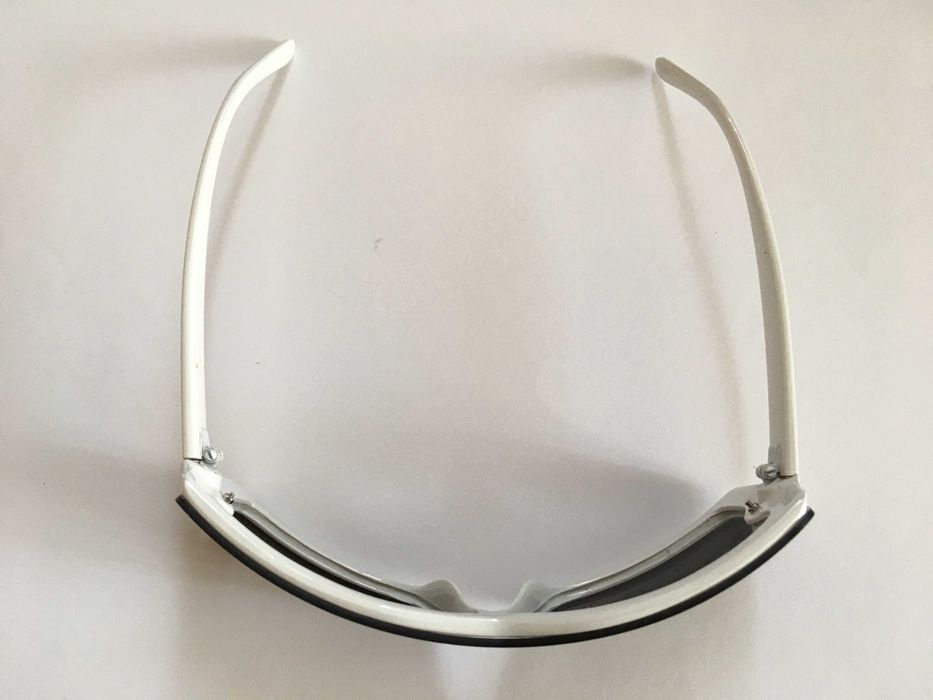 Солнцезащитные детские очки