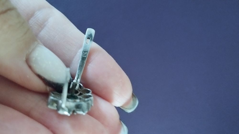 Продам комплект, серебро.