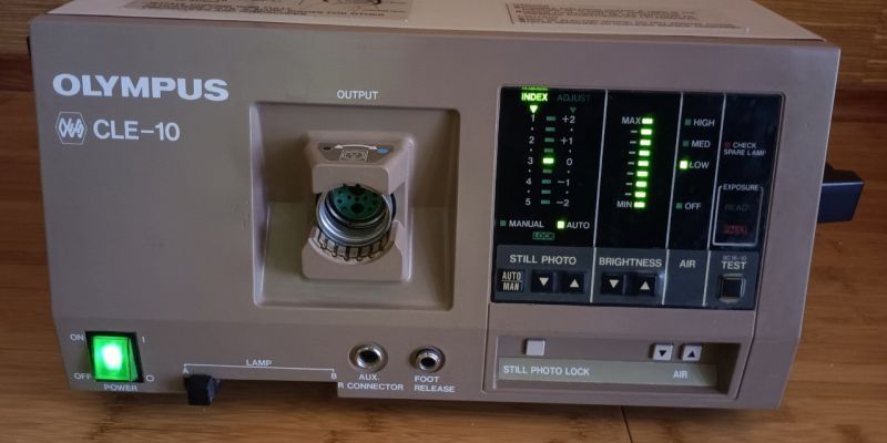 OLYMPUS CLE-10.Источник света галогенный для фиброскопов, Rigid scopes
