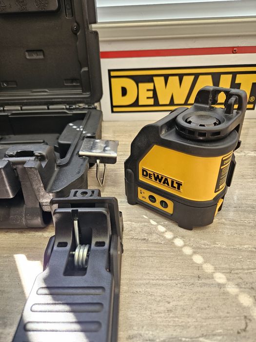 Dewalt Линеен Лазерен Нивелир DW088CG