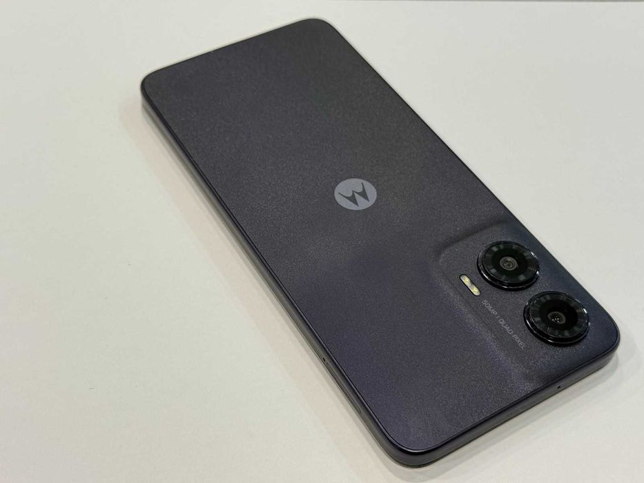 Motorola G35 – 4GB RAM / 256GB