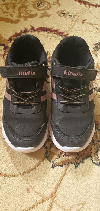 Кроссовки для девочки размер 33