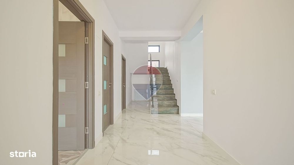 Casă modernă Bunloc, vedere Bucegi, 186 mp, comision 0