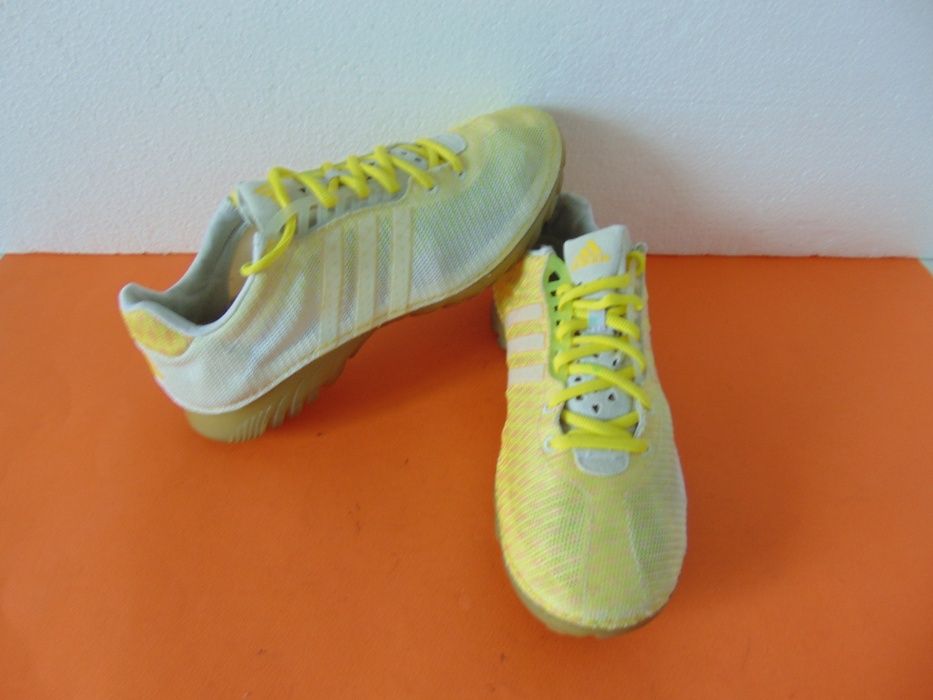 Adidas номер 40 1/3 Оригинални мъжки маратонки