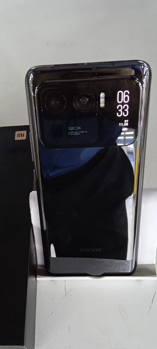 Телефон Xiaomi mi 11 ultra