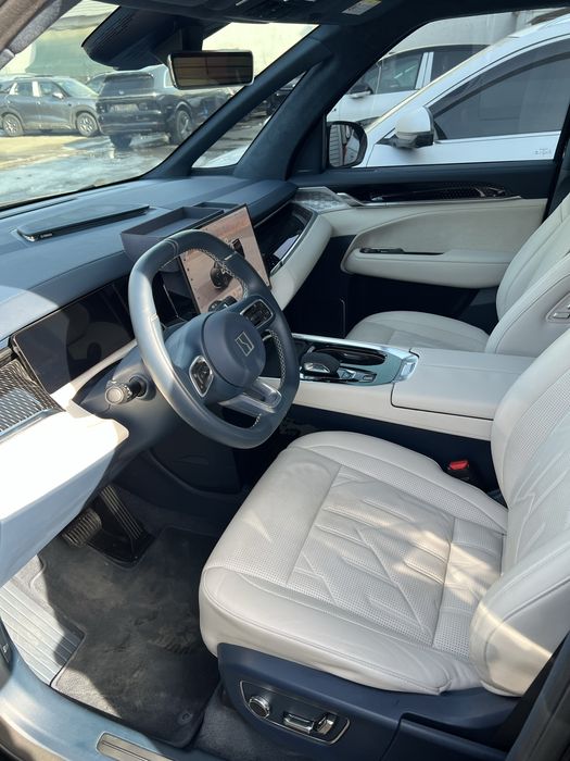 Zeekr 009 (зикр) 2024 йил Б/У